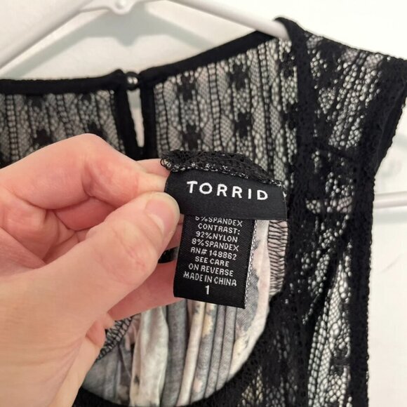 TORRID 1 Plus Size Super Soft Crew Neck Lace Yoke Tank Black Pink Yellow Floral - Picture 5 of 16